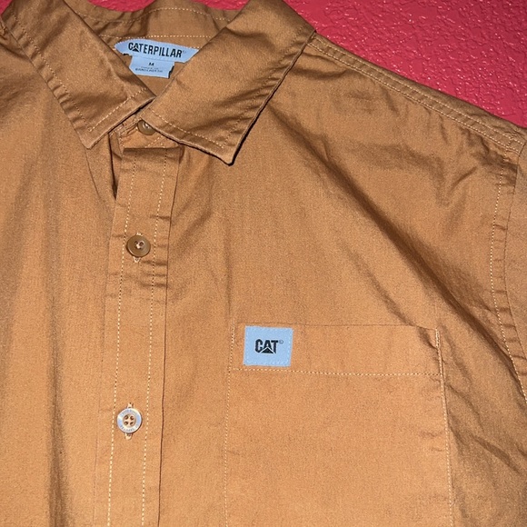 Caterpillar Mens Short Sleeve Button-Down Shirt - Picture 3 of 4